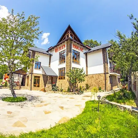 Ośrodek wypoczynkowy Hata Hutsula 4*
